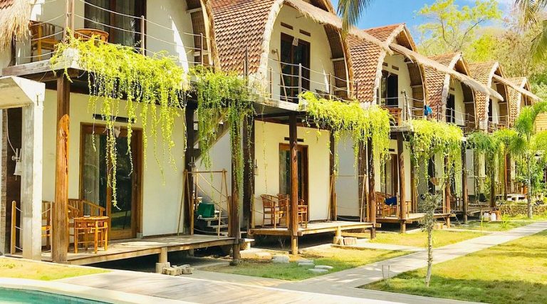 Tentacle Bali Cottage | Oneshot FPV-drone video